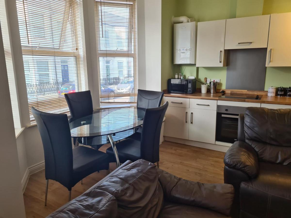 Yarmouth Apartments, Street Permit Parking, Close To Everything, Beach, Pier, Free Wifi Great Yarmouth Exterior foto