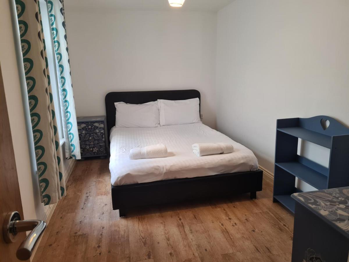 Yarmouth Apartments, Street Permit Parking, Close To Everything, Beach, Pier, Free Wifi Great Yarmouth Habitación foto