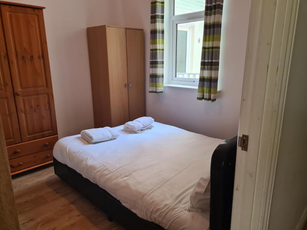 Yarmouth Apartments, Street Permit Parking, Close To Everything, Beach, Pier, Free Wifi Great Yarmouth Habitación foto